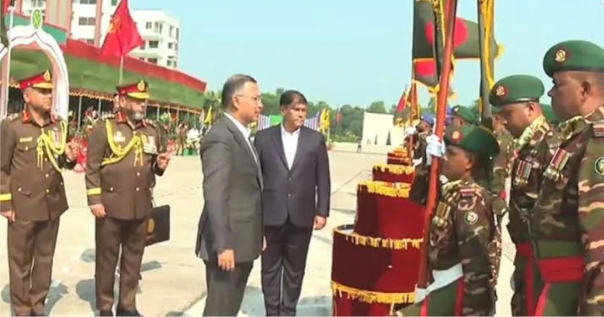 সেনাবাহিনীর ৭টি ইউনিটকে ‘জাতীয় পতাকা’ প্রদান করলেন প্রধানমন্ত্রী