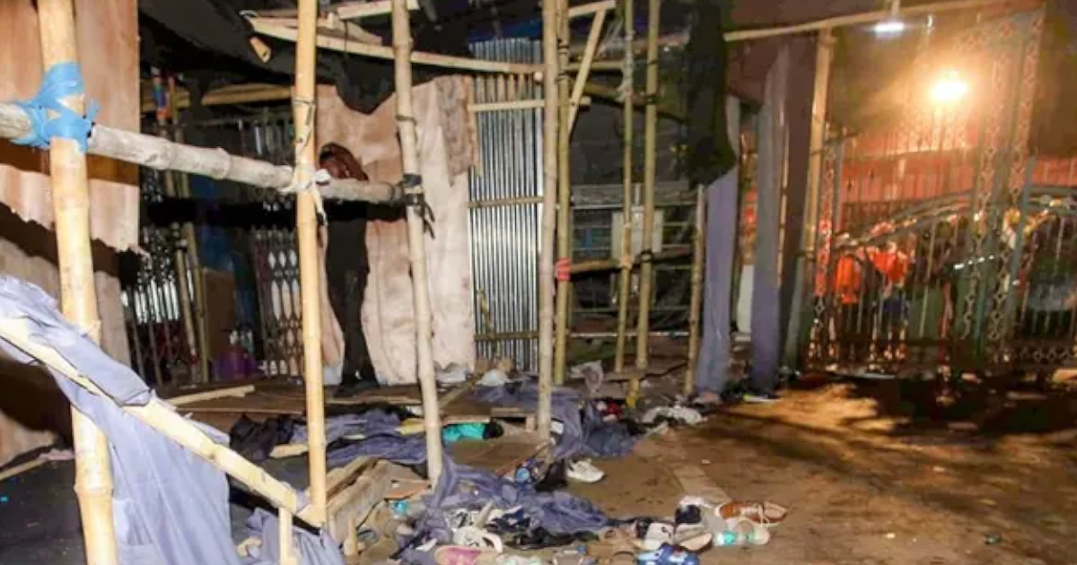 কলকাতায় দুর্গাপূজা মণ্ডপে পদপিষ্ট হয়ে নিহত ১৯