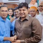 চারদিনের সরকারি সফরে আজ রাতে টোকিও'র উদ্দেশ্যে ঢাকা ছাড়ছেন প্রধানমন্ত্রী। তার সফরসঙ্গী হিসেবে থাকছেন আমজনতা দলের সদস্যসচিব তারেক রহমান।