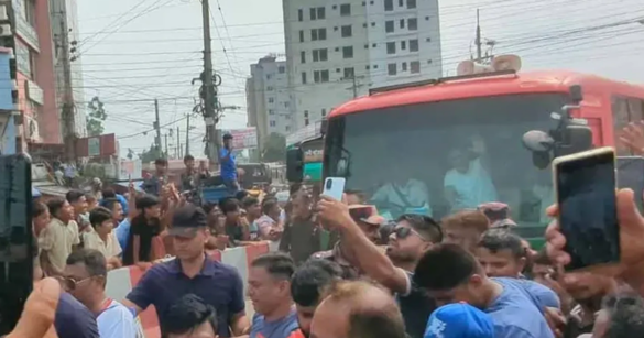 দিনব্যাপী সফরে ফেনী পৌঁছেছেন প্রধানমন্ত্রী তারেক রহমান।