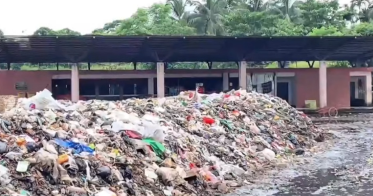 ৫ কোটি টাকার বাস টার্মিনাল এখন ময়লার ভাগাড়