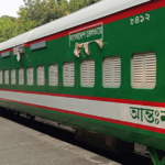 ভারত থেকে আমদানি করা ১৮টি আধুনিক ব্রডগেজ রেলকোচের চালান দেশে এসেছে।