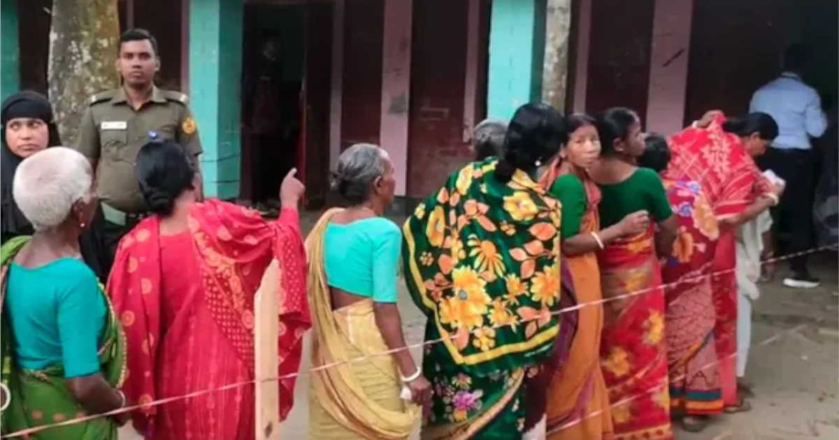 ভোটগ্রহণ চলছে, বিরতিহীন চলবে বিকাল ৪টা পর্যন্ত