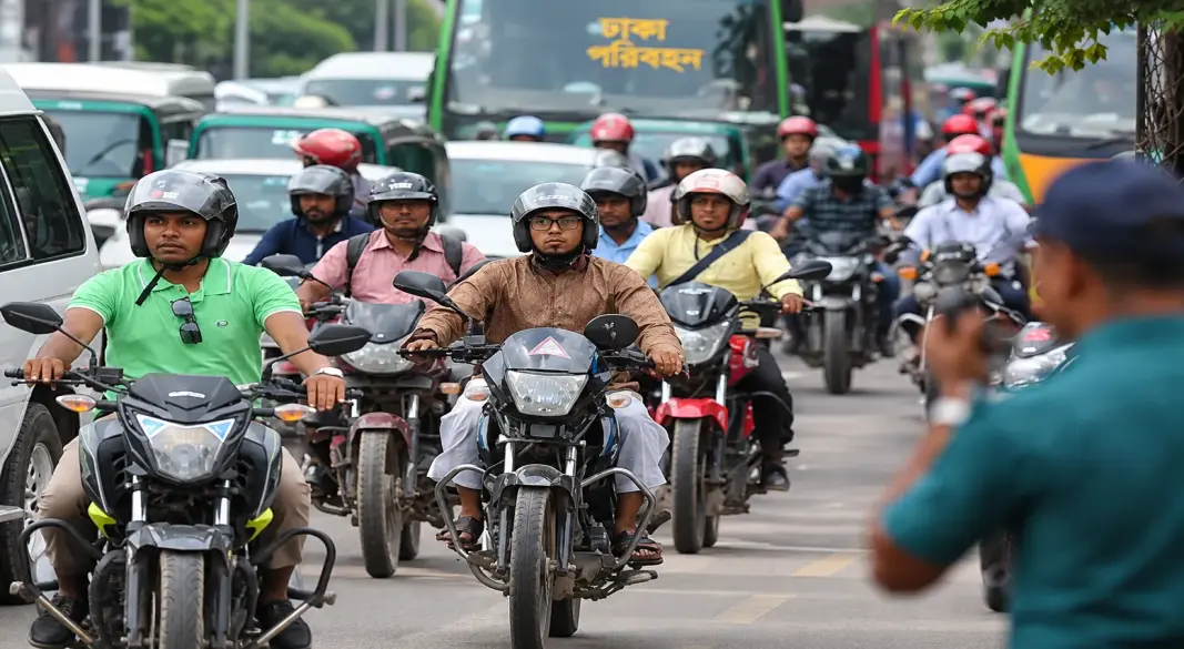 মোটরসাইকেলের সামনে নম্বরপ্লেট না থাকলে ব্যবস্থা, সময় বেঁধে দিল কর্তৃপক্ষ