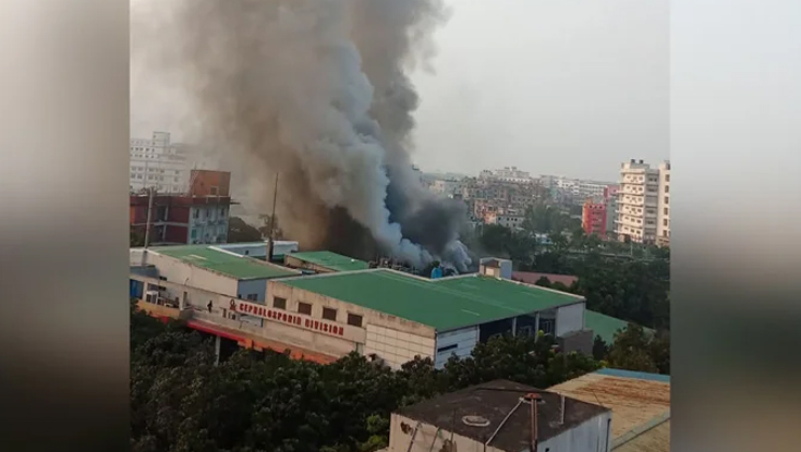 ইবনে সিনার ওষুধ কারখানায় আগুন
