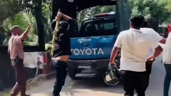গোপালগঞ্জে পুলিশের ওপর হামলা, গ্রেপ্তার ১৮